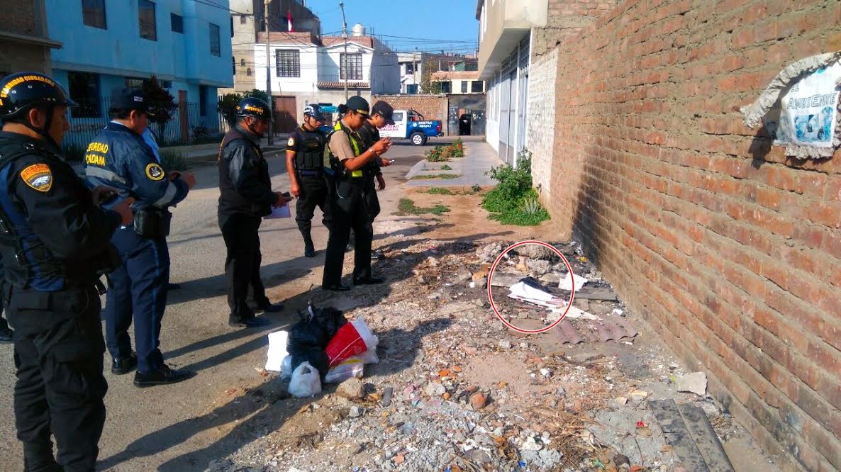 Trujillo: hallan feto de cinco meses en pleno basural 