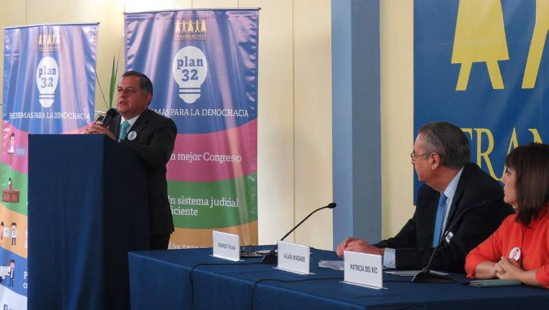 Financiamiento de la política y requisitos para candidatos son prioridades en la reforma electoral: Transparencia