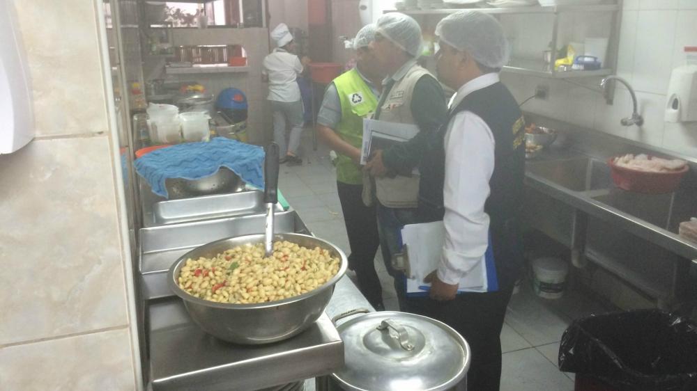 La Fiscalía interviene en restaurantes insalubres del balneario de Huanchaco