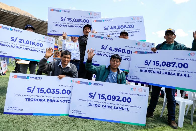 Entregan más de S/ 15 millones en créditos para pesca artesanal y acuicultura a nivel nacional 