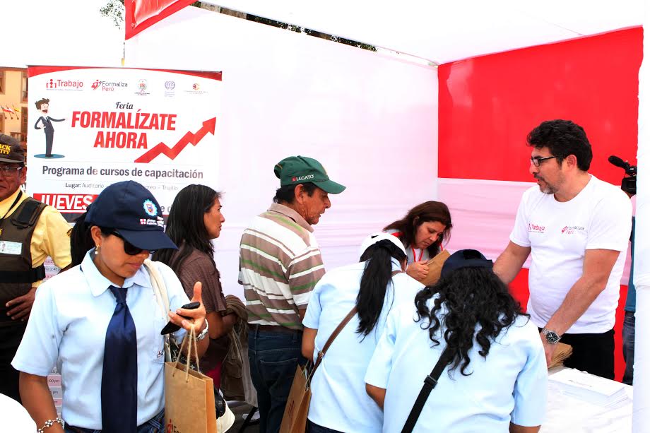 Ministerio de Trabajo promueve formalización de negocios en Trujillo  