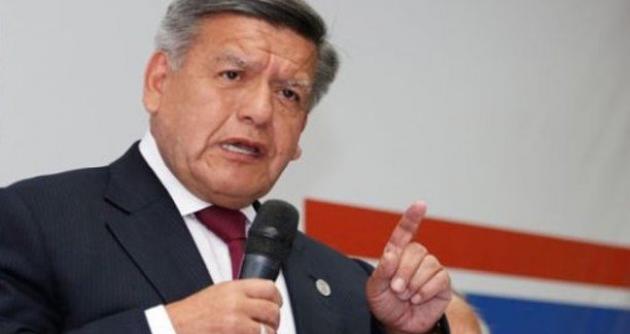 Acuña, Iberico y Omonte inscriben precandidatura presidencial por APP