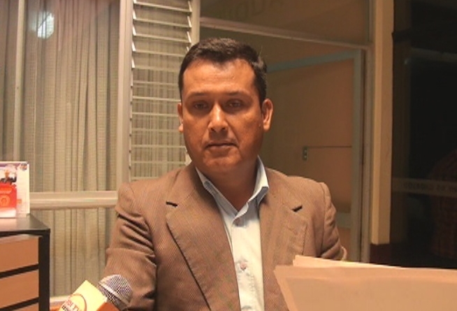 Califican de sinvergüenzas e insensibles a candidatos al congreso