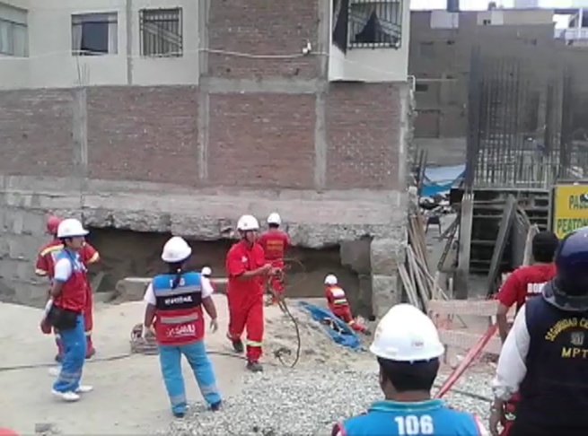 Obreros fallecen aplastados por construcción de cemento 