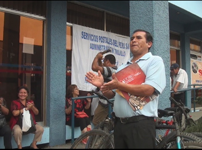 Trabajadores de Serpost cumple 33 días de huelga