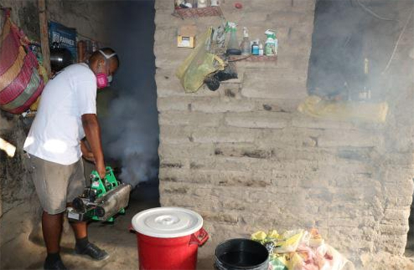 La Libertad: serán fumigados mil colegios para evitar el brote de dengue