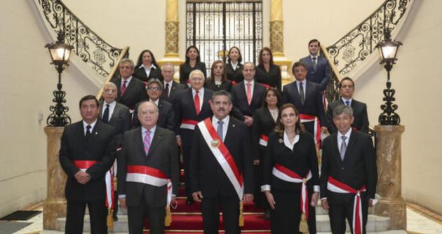 Trece ministros renuncian tras asesinato de jóvenes en marchas de protesta