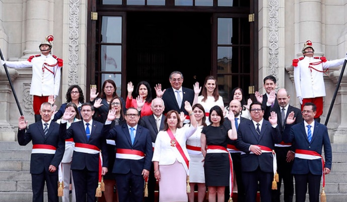 Alberto Otárola jura como nuevo premier y designan nuevos ministros