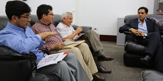 La Libertad: Gobernador Valdez expondrá en París experiencias de Gobierno Abierto