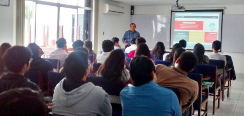 Transparencia presentó herramientas para la observación electoral a universitarios de Trujillo