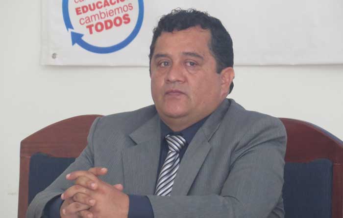 Fiscalía investiga a gerente de Educación por supuesto tráfico de influencias