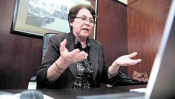 Gladys Echaíz declina postular a la Mesa Directiva con Renovación Popular 