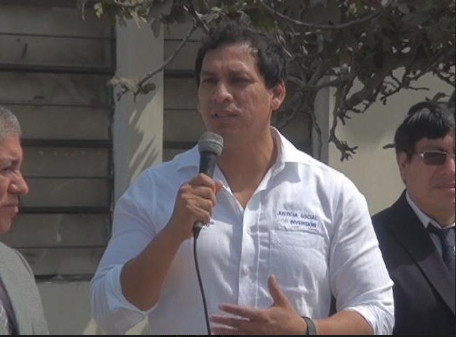 Gobernador regional invoca a la tranquilidad a pobladores de la quebrada León Dormido