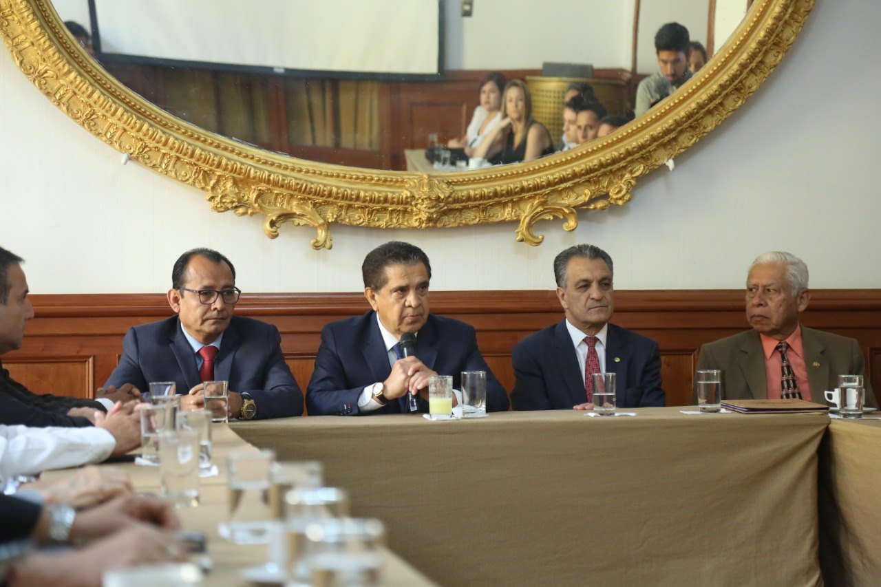 La Libertad: gobernador regional promueve feria tecnológica en Trujillo