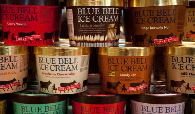 Alertan a población no consumir helados Blue Bell porque causan infección