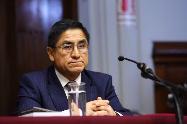 Corte Suprema suspendió por 36 meses a juez que habría beneficiado a familiares de César Hinostroza