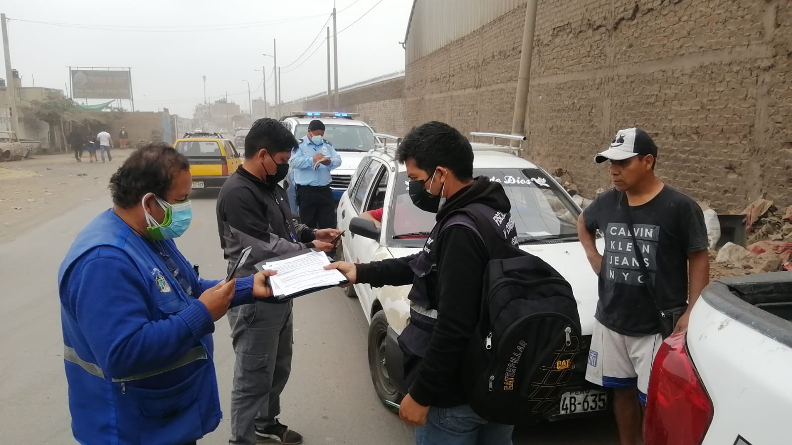 Trujillo: hombre por poco atropella a sereno por evadir multa 