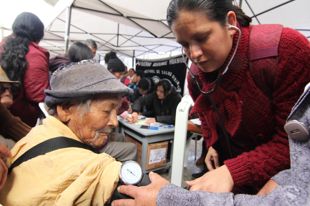Hombre más longevo del país ya es usuario de Pensión 65