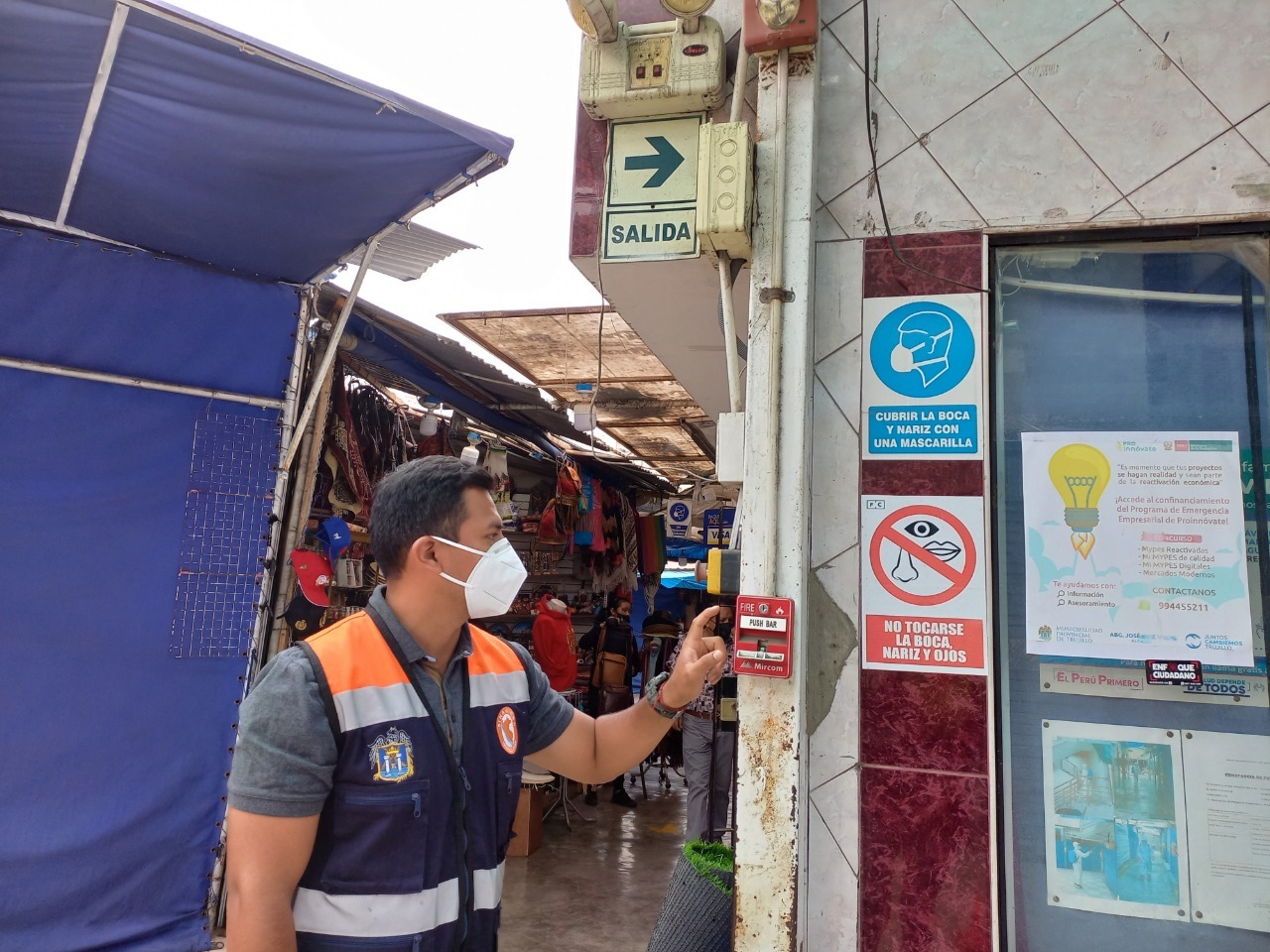 Multan a locales comerciales de la avenida España por no cumplir con normativa