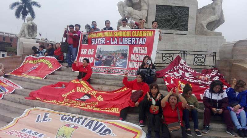 Solo el 1.4 % de docentes acatan huelga en La Libertad