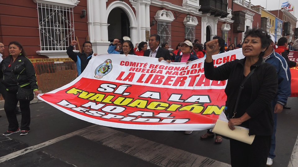 Paro magisterial retrasa recuperación de clases en La Libertad