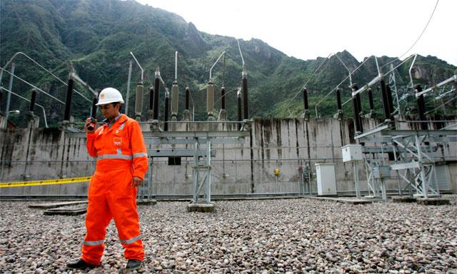 El Gobierno buscaría privatizar 16 empresas eléctricas en todo el país