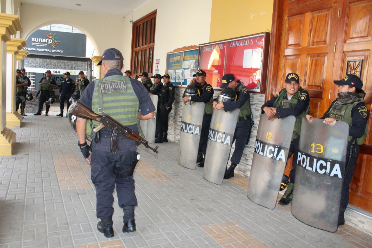 Otuzco: aumentan seguridad en municipio por huelga de ronderos y alumnos 