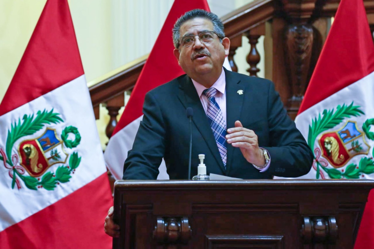 Merino asume hoy presidencia de la República en adelantada ceremonia