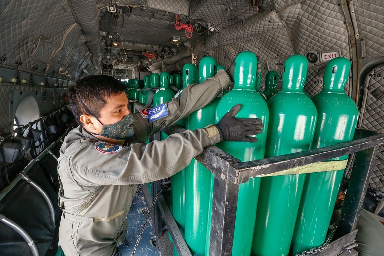 Ministra de Salud: “Primer nivel de salud se reforzó antes de llegada de la segunda ola