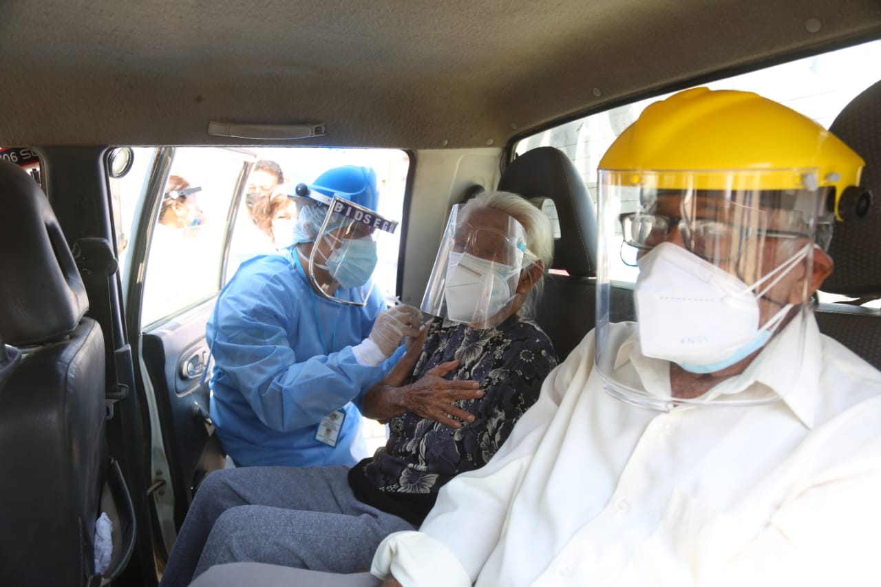 Autorizan redistribución de vacunas contra la covid 19 en La Libertad