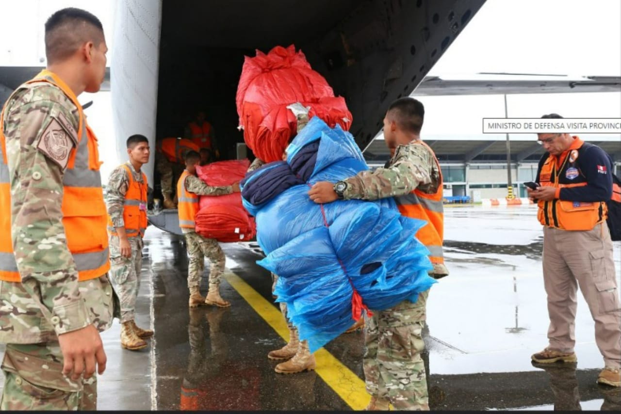 Más de 3,700 efectivos de las FF.AA. se despliegan para atender emergencias por lluvias