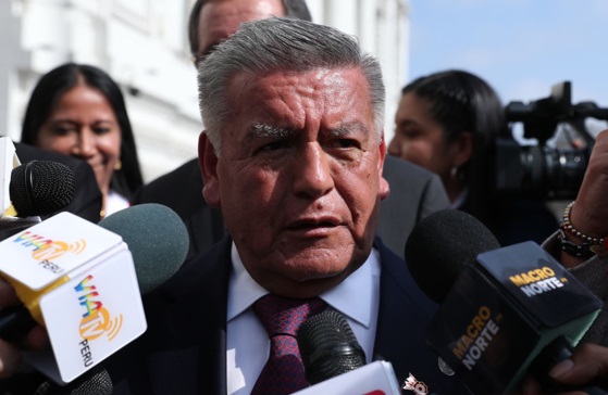 18 gobernadores regionales invocan a la responsabilidad y a preservar estado de derecho