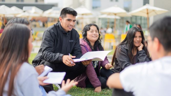 En marcha la Beca Perú 2024 para interesados en iniciar o continuar estudios superiores           