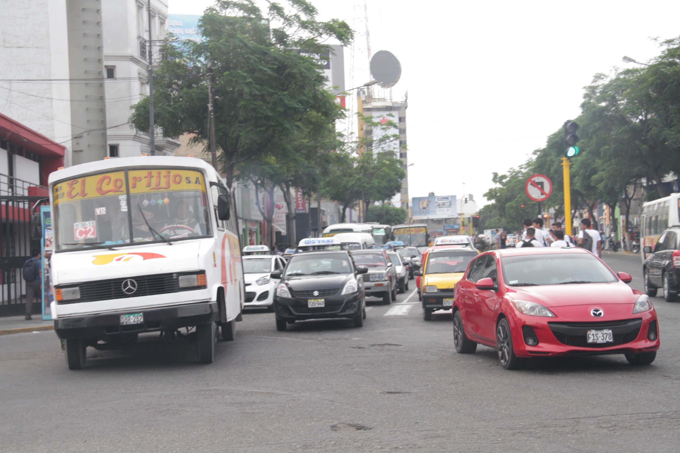 Trujillo: Siete de cada diez conductores no están habilitados para manejar 