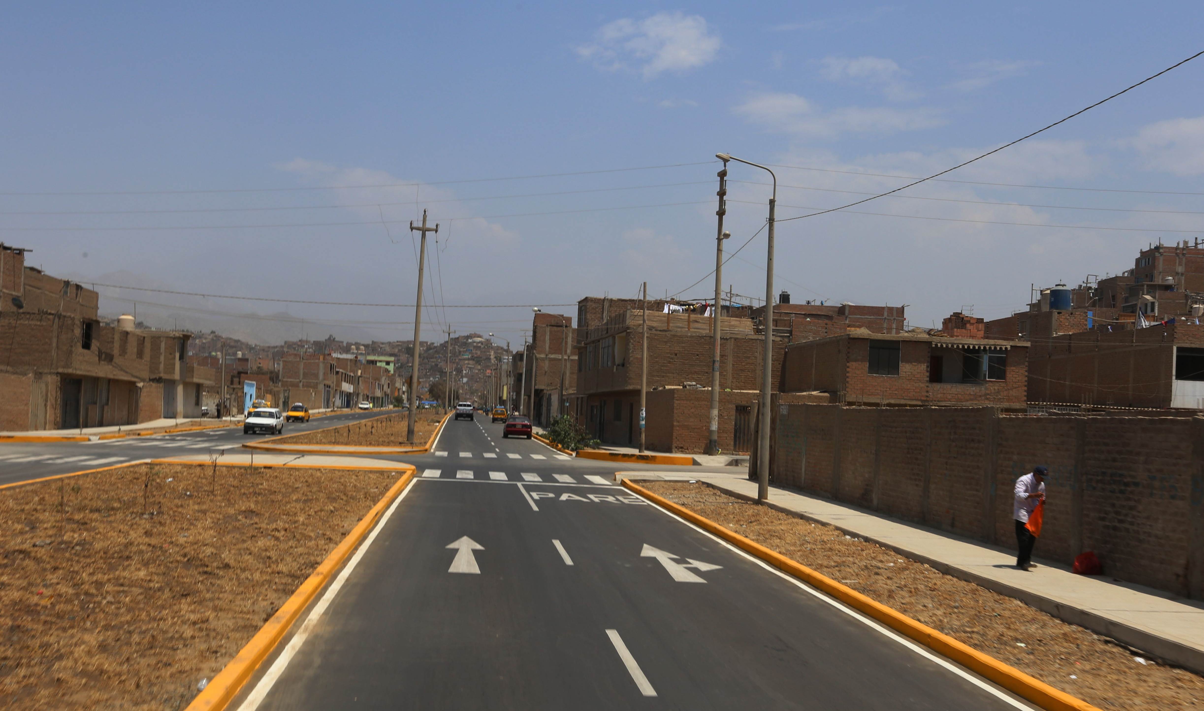 Inauguran av. Camino Real en urb. La Rinconada