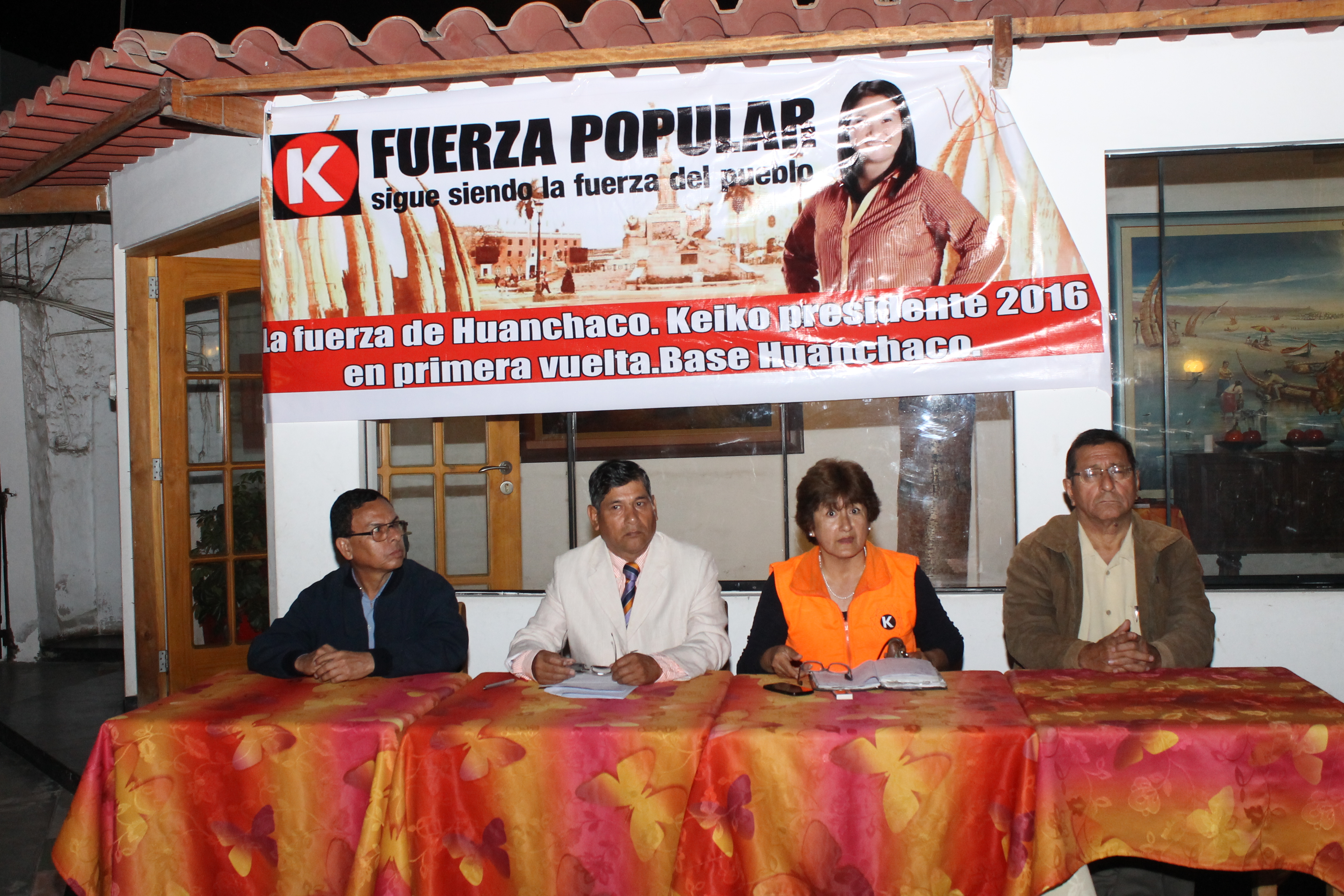 Fuerza Popular juramenta a comité de campaña 2016 en Huanchaco