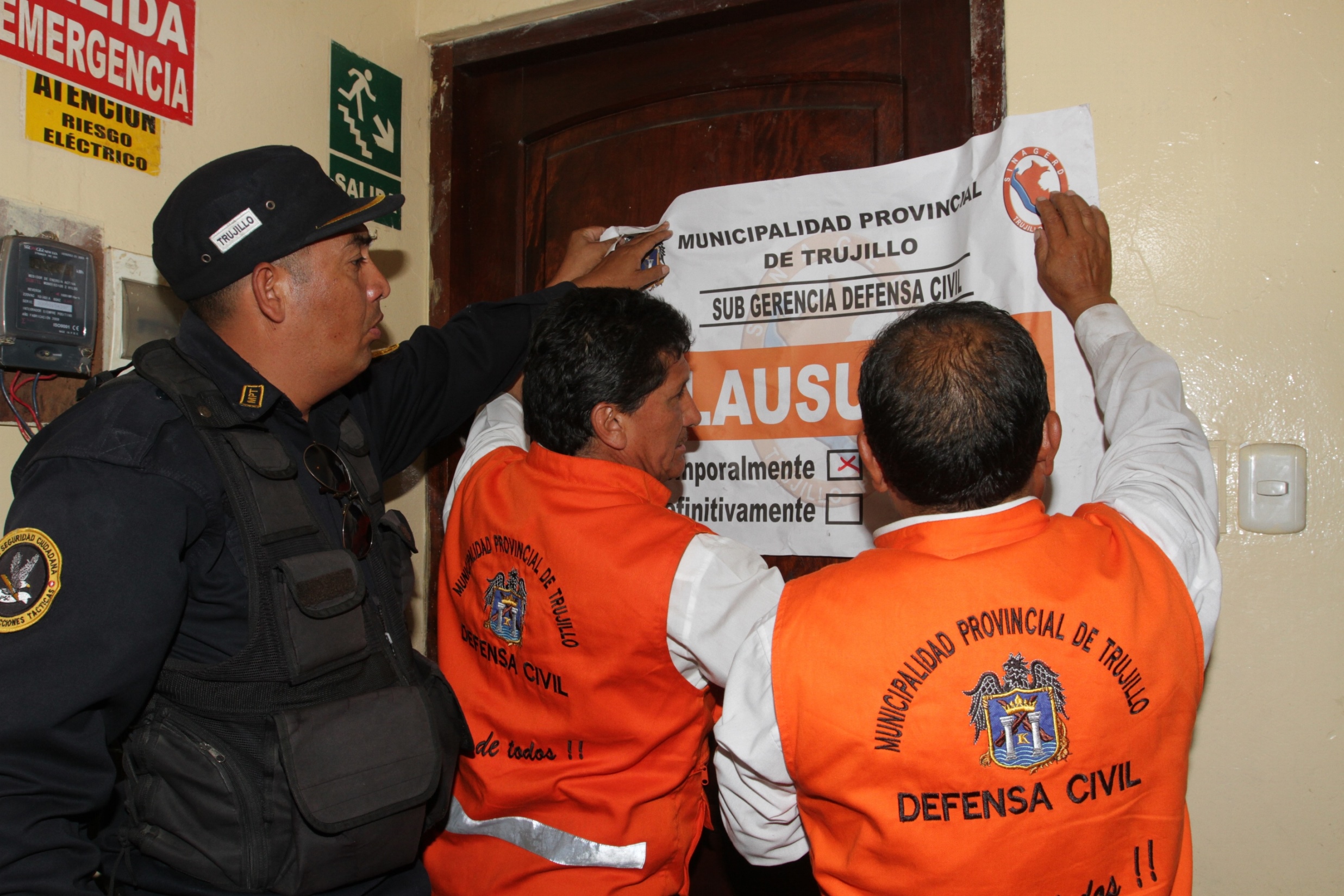 MPT clausura restaurantes por funcionar sin permiso