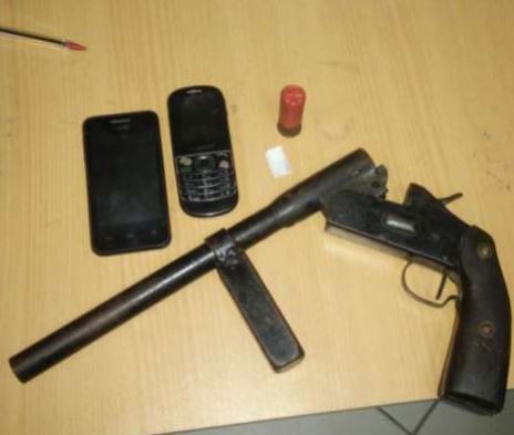 Virú: Detienen a joven que portaba una escopeta casera