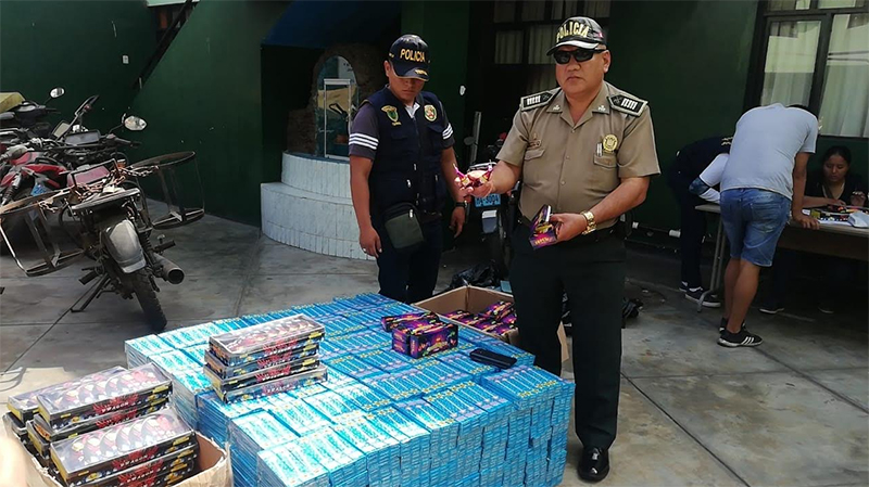 Trujillo: incautan casi media tonelada de artefactos pirotécnicos en camión