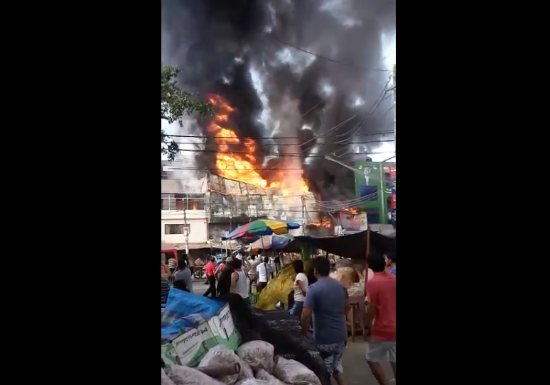 Trujillo: luego de tres horas de esfuerzos bomberos apagaron incendio en Palermo