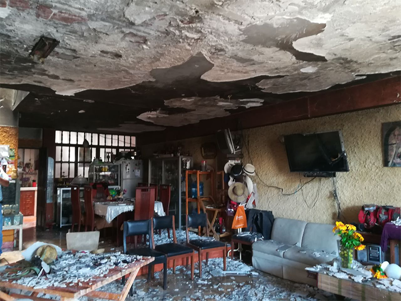 Voraz incendio amenazó vida de anciana en centro de Trujillo