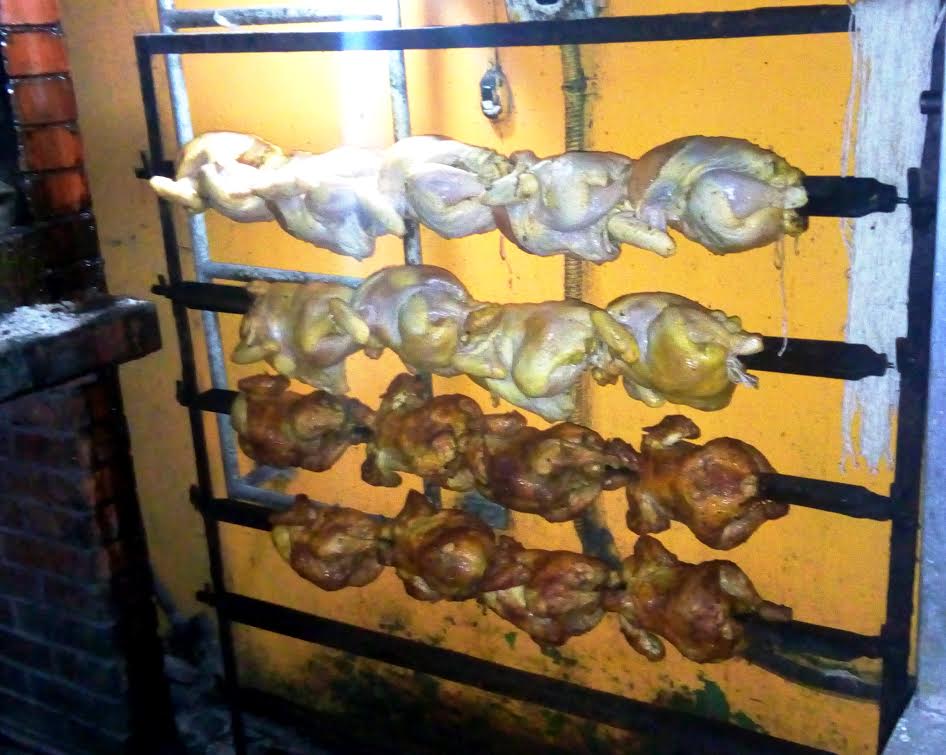 Víctor Larco: detectan pollerías que funcionan en pésimas condiciones de higiene