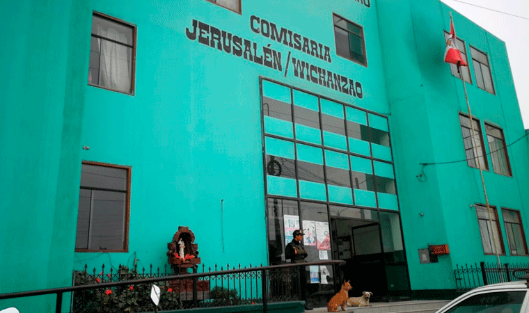 Retienen a adolescentes cuando iban a desmantelar un auto robado en La Esperanza