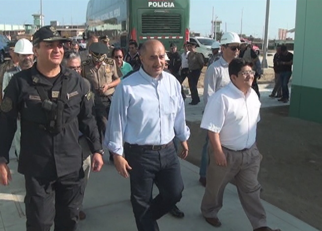 Ministro del Interior: "Dejamos 200 proyectos de infraestructura para próximo gobierno"