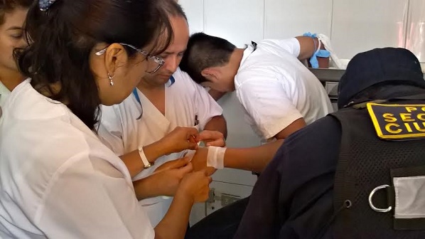 Joven se amputó la mano manipulando una picadora de carne