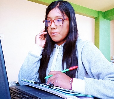 Zaraí, la joven puneña que no se rindió y ganó la Beca 18 