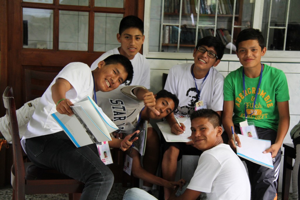 Miles de jóvenes de parroquias participarán de encuentro