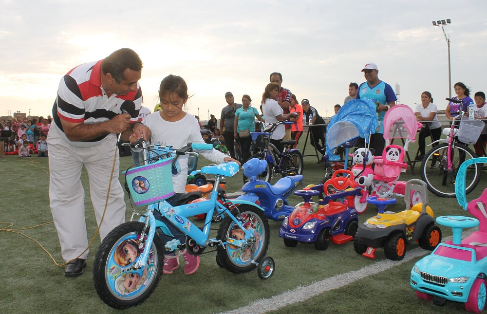 Más 4 mil Niños de Salaverry disfrutaron de compartir navideño