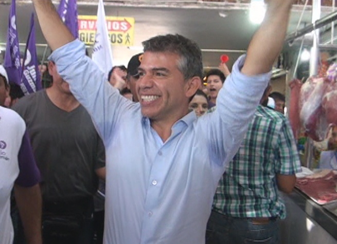 Julio Guzmán: "Convenzan a diez personas para que voten por mi"