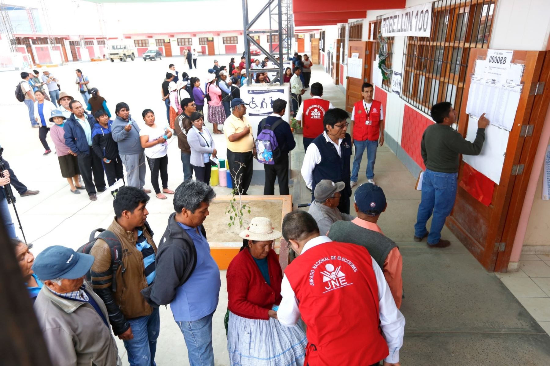 JNE recuerda que está vigente prohibición de publicidad estatal